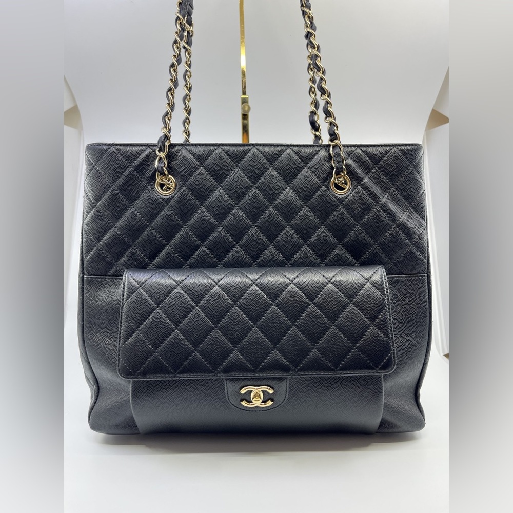 Chanel Caviar Pocket Large Tote